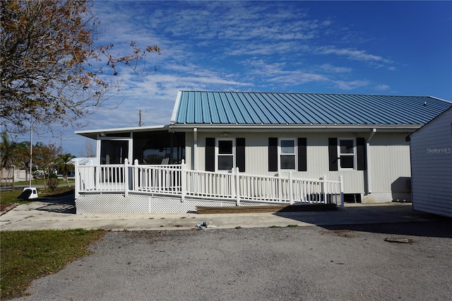 view of front facade featuring a porch