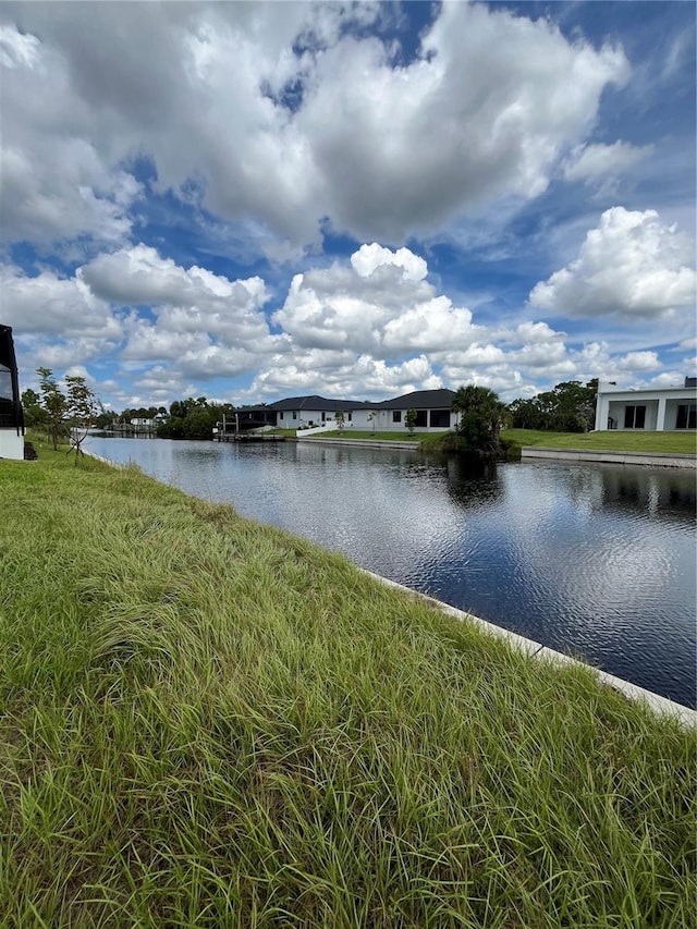 Listing photo 2 for 2805 NW 41 St Ave, Cape Coral FL 33993