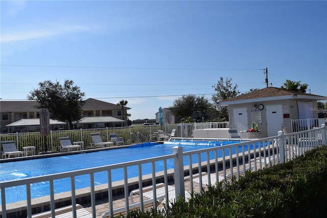 view of swimming pool