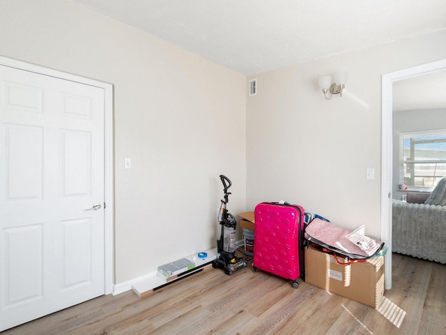 misc room featuring light hardwood / wood-style flooring