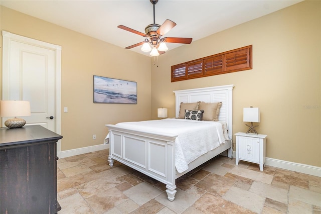 bedroom with ceiling fan