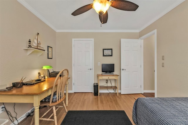 bedroom featuring crown molding, ceiling fan, and light hardwood / wood-style flooring