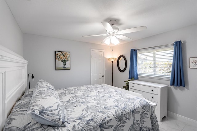 bedroom with ceiling fan