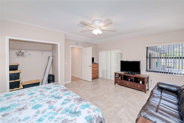 bedroom featuring a closet and ceiling fan