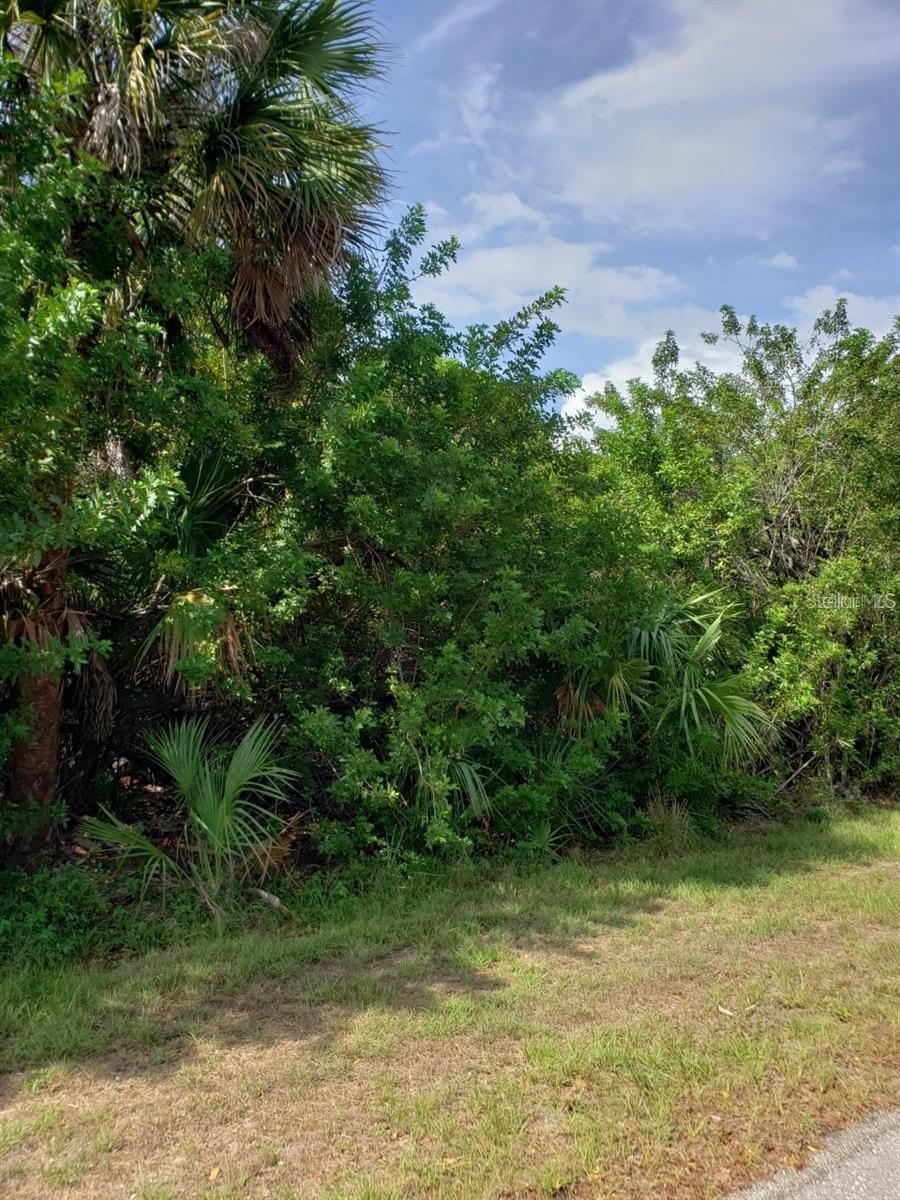 18048,18040,18056 Wing Avenue, Port Charlotte, FL 33948