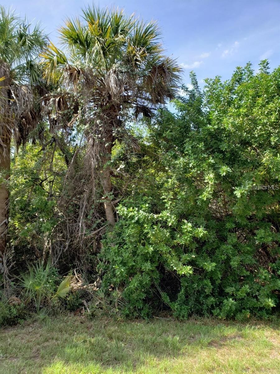 18048,18040,18056 Wing Avenue, Port Charlotte, FL 33948