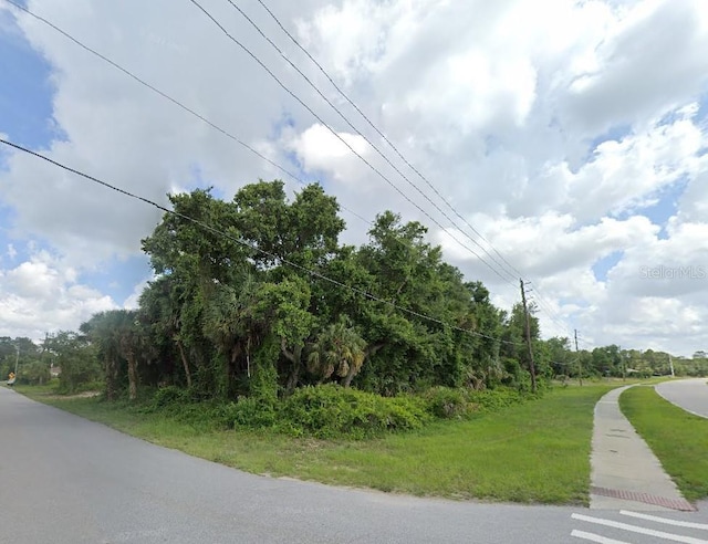 Listing photo 2 for LOT14 Nashville Rd, North Port FL 34288