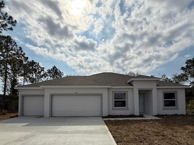 view of front facade featuring a garage