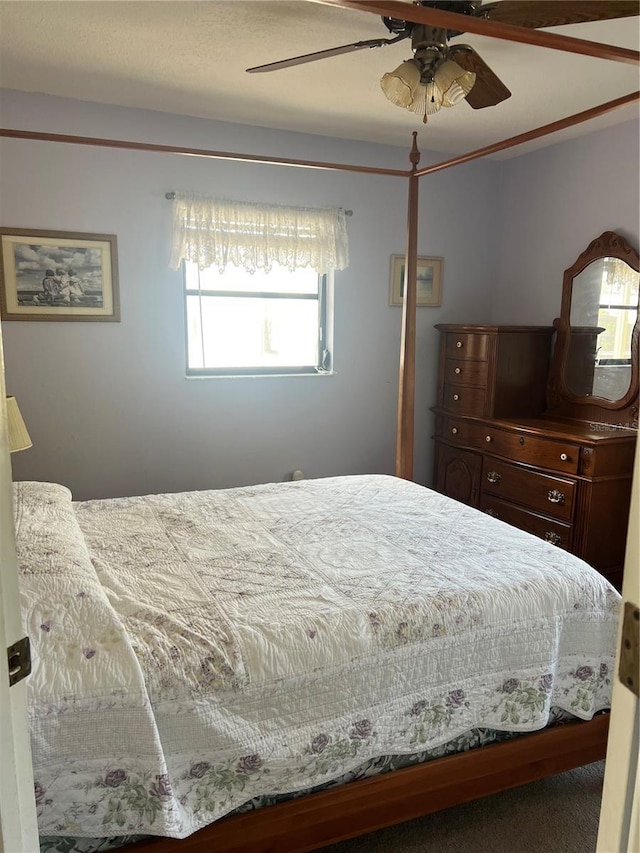 bedroom featuring a ceiling fan