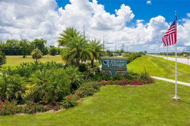 16265 Juarez Cir, Punta Gorda, FL 33955 - community sign featuring a yard