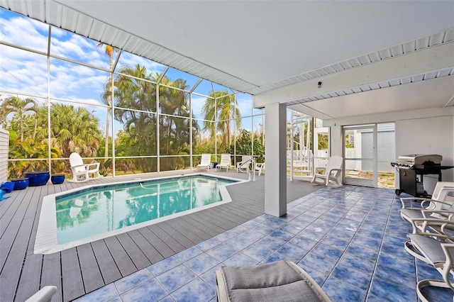 12130 Siesta Dr, Fort Myers Beach, FL 33931 - outdoor pool featuring a grill