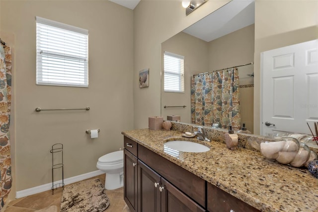 full bath with toilet, vanity, a shower with curtain, baseboards, and tile patterned floors