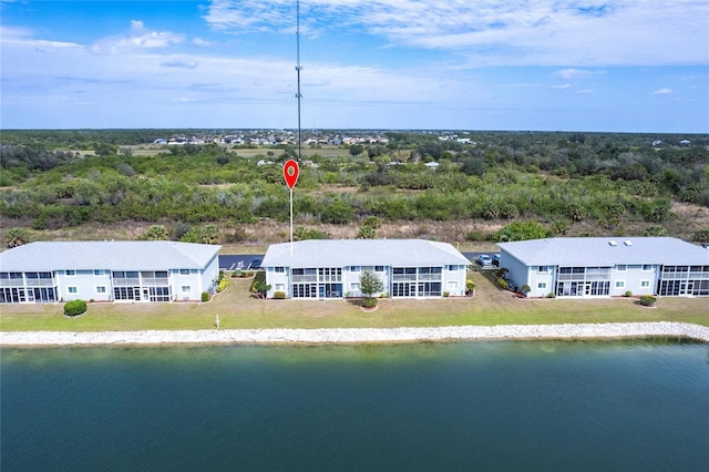 bird's eye view with a water view