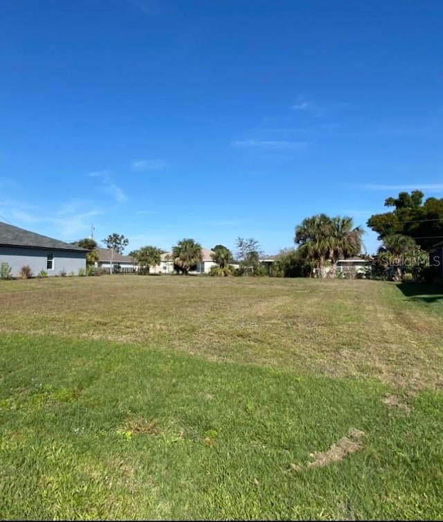 Listing photo 3 for 25252 Alcazar Dr, Punta Gorda FL 33955