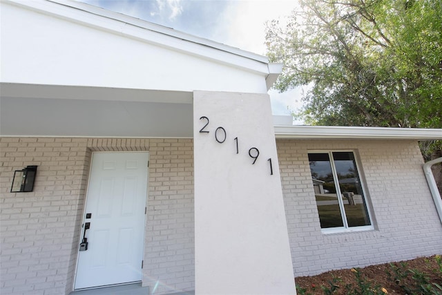 view of property entrance