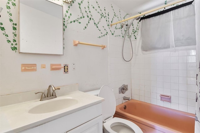 full bath with shower / bath combo, vanity, and toilet