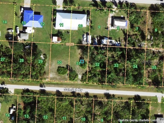 Listing photo 3 for 27456 Sunset Dr, Punta Gorda FL 33955