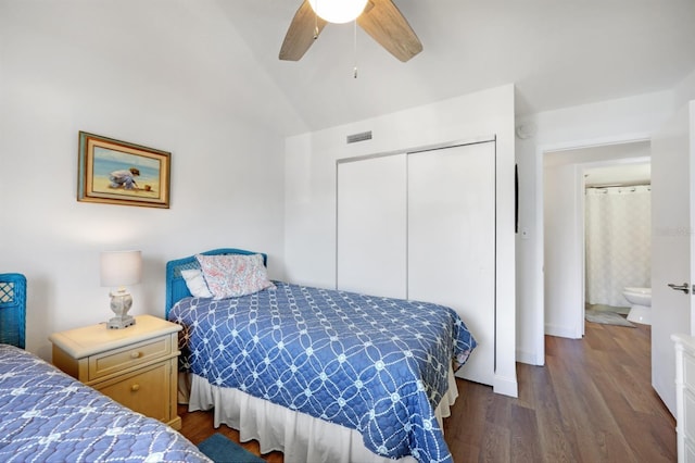 bedroom featuring visible vents, wood finished floors, a closet, and ceiling fan