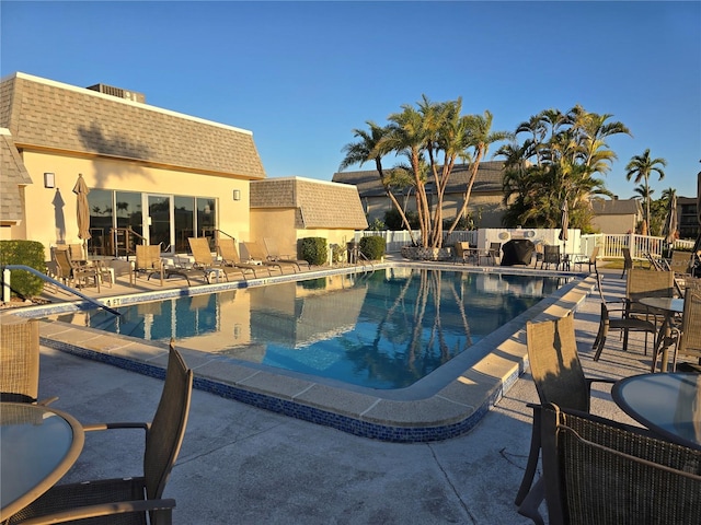 4012 SE 19th Ave Unit 103, Cape Coral, FL 33904 - community pool with a patio area