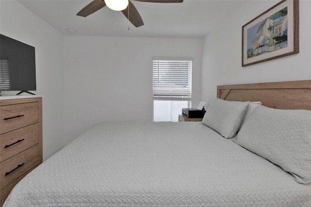 bedroom with a ceiling fan