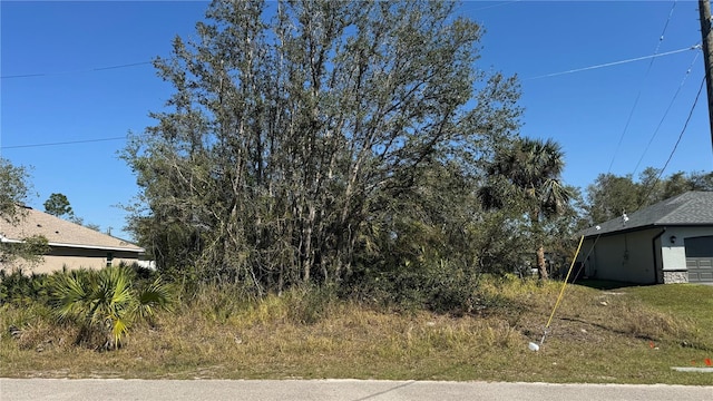 Listing photo 3 for Caputo Ave, North Port FL 34288