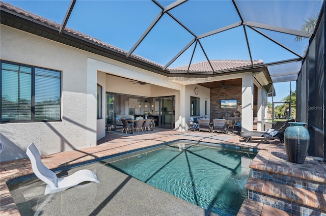 347 Portofino Dr, Punta Gorda, FL 33950 - swimming pool featuring a patio, a ceiling fan, outdoor dining space, and a lanai