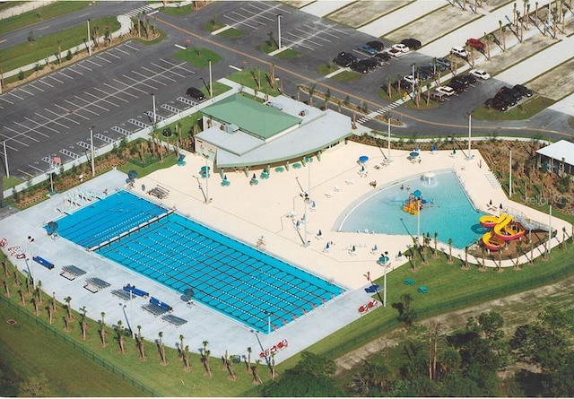 1352 Raspberry Dr, North Port, FL 34289 - bird's eye view of a pool