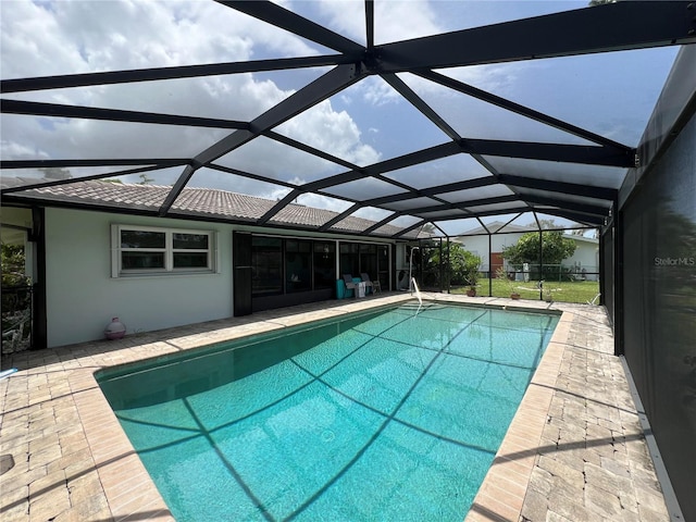 931 Juno Dr, Punta Gorda, FL 33950 - outdoor pool with a lanai and a patio area