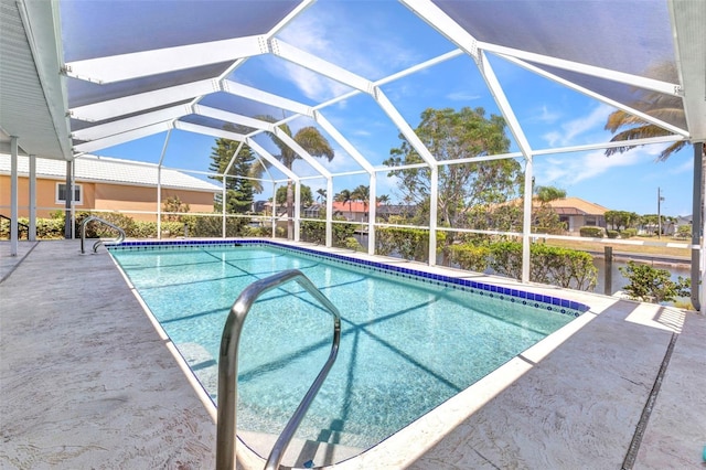 2718 Saint Thomas Dr, Punta Gorda, FL 33950 - outdoor pool with a patio area and glass enclosure