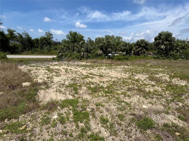 8258 Santa Cruz Dr, Port Charlotte, FL 33981