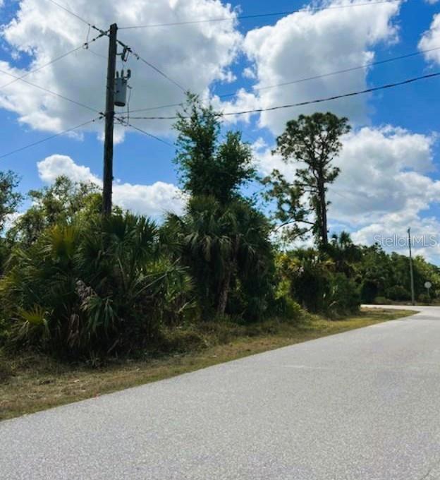 17128 Wintergarden Ave, Port Charlotte, FL 33948 - photo 4