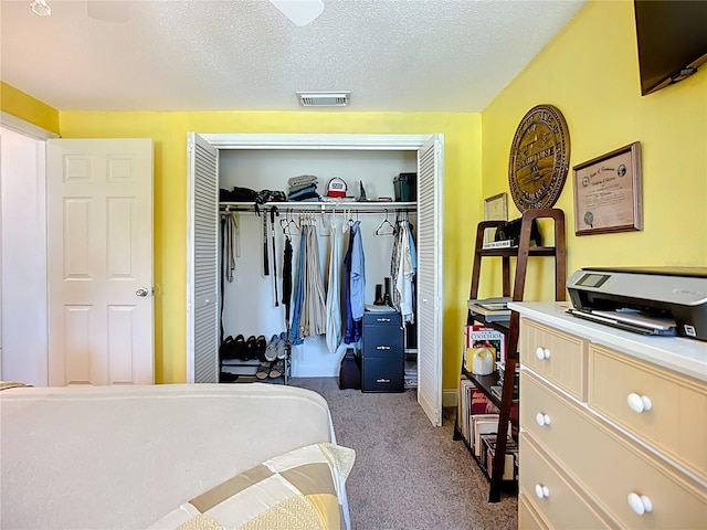582 Ridgewood St NW, Port Charlotte, FL 33952 - carpeted bedroom with a closet and baseboards