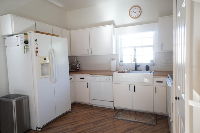 10740 Pearl Bay Cir, Estero, FL 33928 - kitchen with dark wood-style floors, a sink, tasteful backsplash, and white appliances