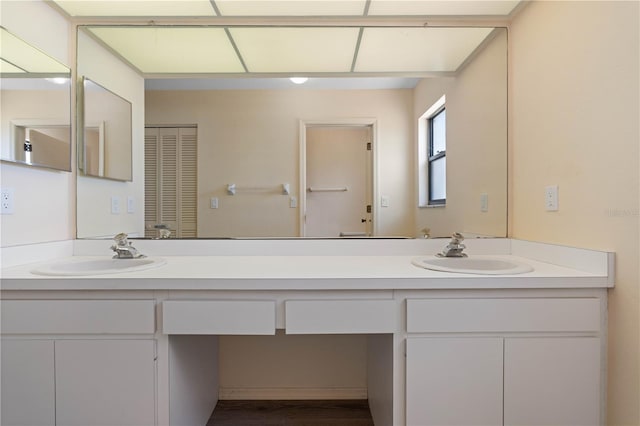 453 Carolyn Ln, Punta Gorda, FL 33950 - bathroom featuring a sink and double vanity