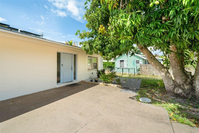 1408 Charles Ct, Fort Myers, FL 33919 - photo 29