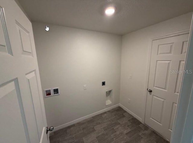 laundry room featuring baseboards, laundry area, electric dryer hookup, and hookup for a washing machine