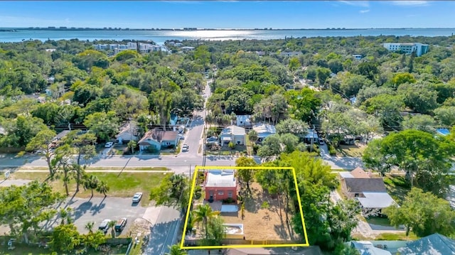 2002 Central Ave, Sarasota, FL 34234 - aerial view of property's location featuring a large body of water and property boundaries highlighted