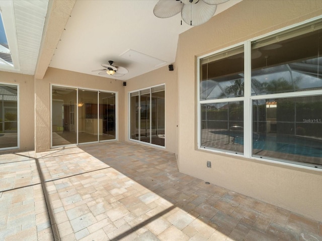 857 Macaw Cir, Venice, FL 34285 - unfurnished sunroom featuring ceiling fan