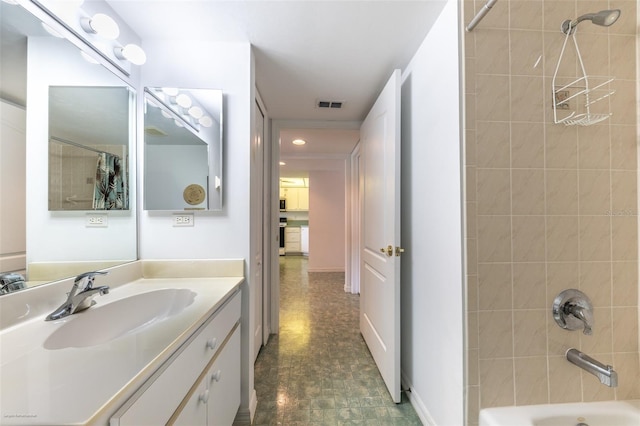 full bath with recessed lighting, shower / tub combo with curtain, vanity, and visible vents