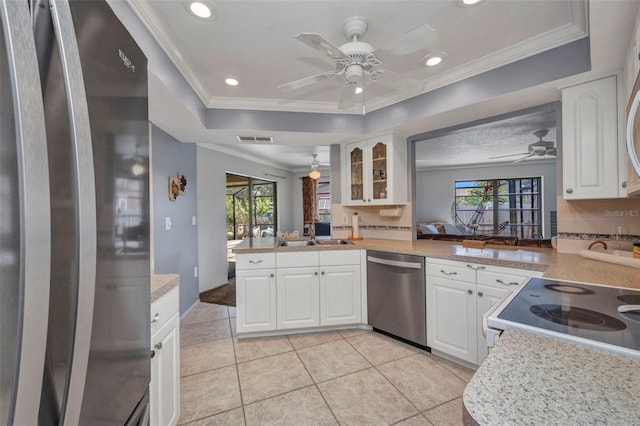 kitchen with a ceiling fan, appliances with stainless steel finishes, a sink, and visible vents