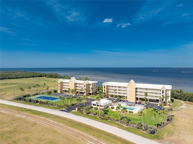 bird's eye view with a water view