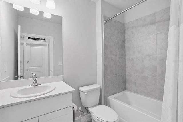 16079 Bandermill Dr, Port Charlotte, FL 33953 - full bath with toilet, vanity, and shower / tub combo with curtain