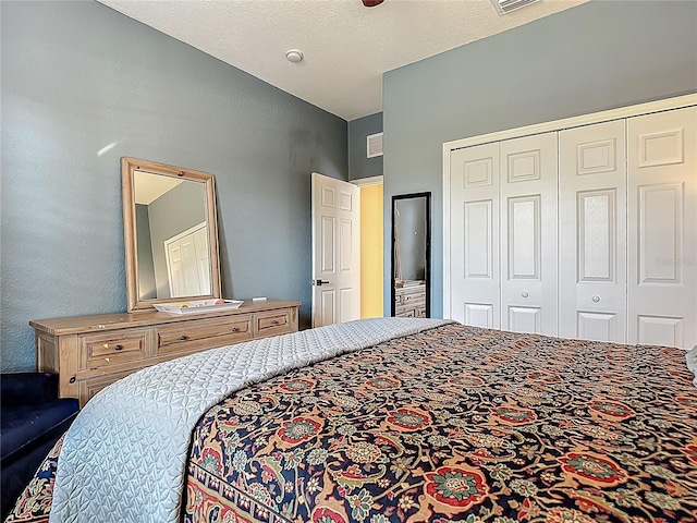 bedroom featuring a closet