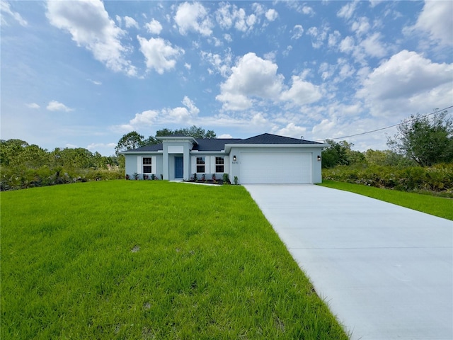 prairie-style home with driveway, a garage, stucco siding, and a front yard