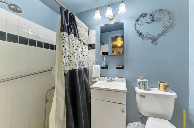 12018 Saragossa Ln, North Port, FL 34287 - full bathroom featuring curtained shower, vanity, and toilet