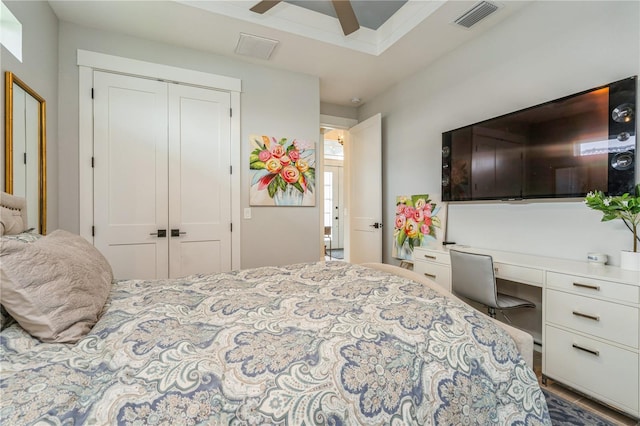 1306 Osprey Dr, Punta Gorda, FL 33950 - bedroom with a closet and a ceiling fan