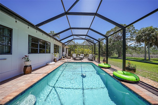 16615 Acapulco Rd, Punta Gorda, FL 33955 - swimming pool with a yard, a patio area, outdoor lounge area, and a lanai