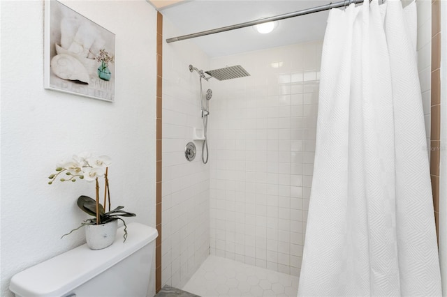 279 Mariner Ln, Rotonda West, FL 33947 - full bath featuring a stall shower and toilet