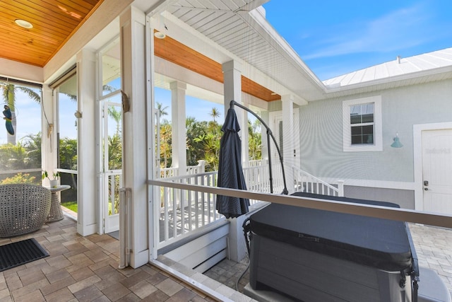 329 W Grace St, Punta Gorda, FL 33950 - sunroom / solarium with a skylight