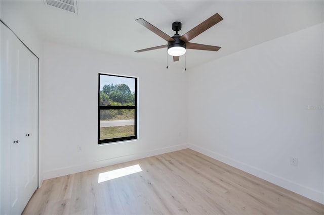 359 Salisbury St, Port Charlotte, FL 33954 - spare room featuring light wood finished floors, baseboards, and a ceiling fan